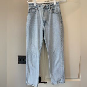 Abercrombie ultra high rise ankle straight size 26/2